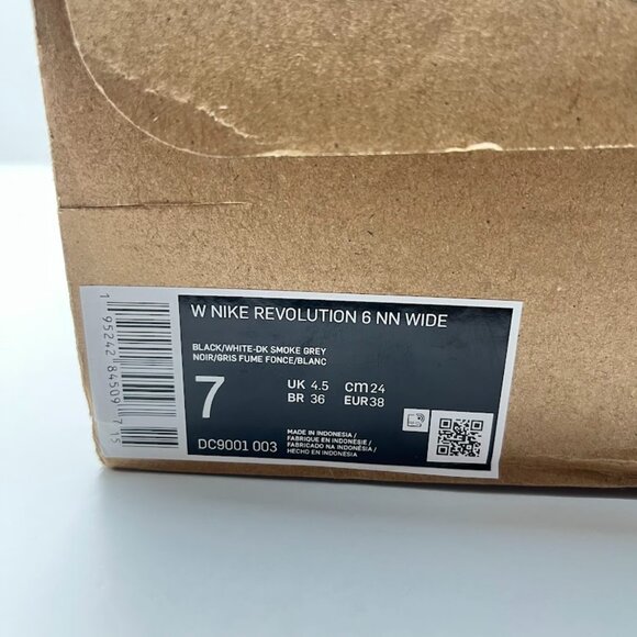 NEW Nike Revolution 6 NN Wide Black White - Size 7 - Picture 7 of 9